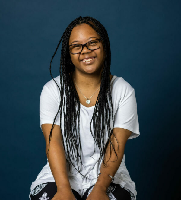 BatesLifestyleJPG-6 Patient with Invisalign Model